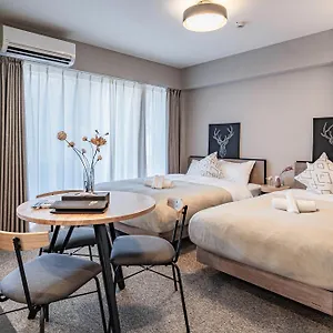 11 Umeda Kamiyama Apartment Osaka